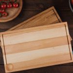 Pourquoi les planches à découper en bois sont moins durables que les ustensiles en bois ?