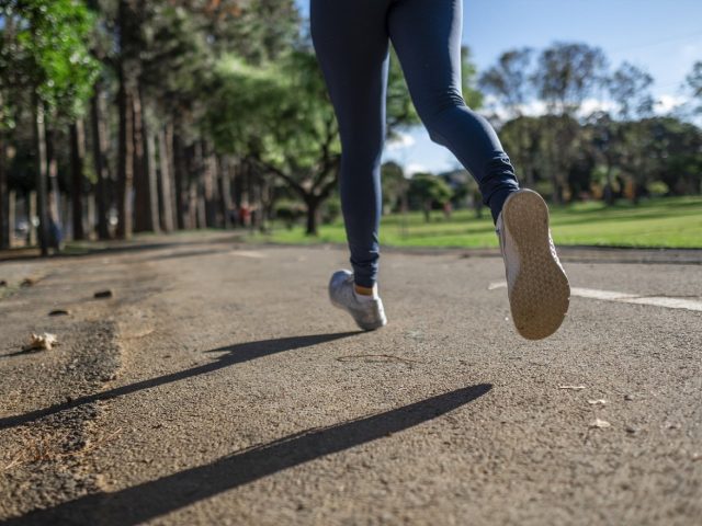 Conseils pour des courses responsables et économiques