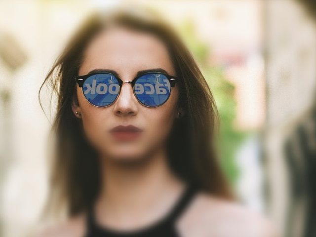 Nextdoor ou groupes Facebook pour organiser son voisinage