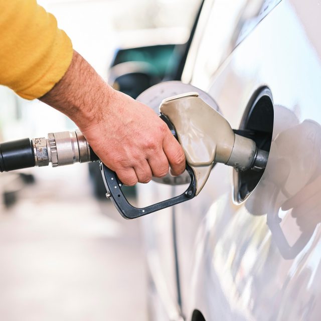 Carburant : comment bénéficier des nouvelles aides pour alléger vos dépenses ?