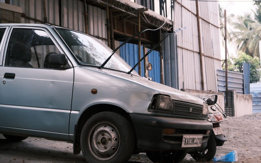 Protéger sa voiture près d’un chantier : les bons réflexes