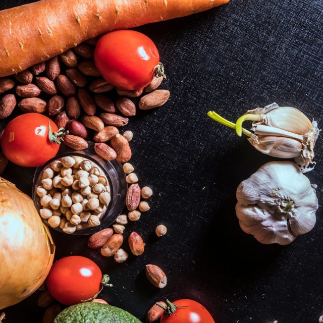 Les épinards et amandes nuisent-ils à vos intestins ? Oui, à cause des oxalates